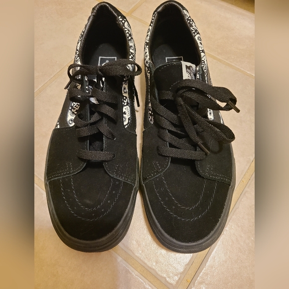 Vans Sculls limited edition shoes - Picture 3 of 7